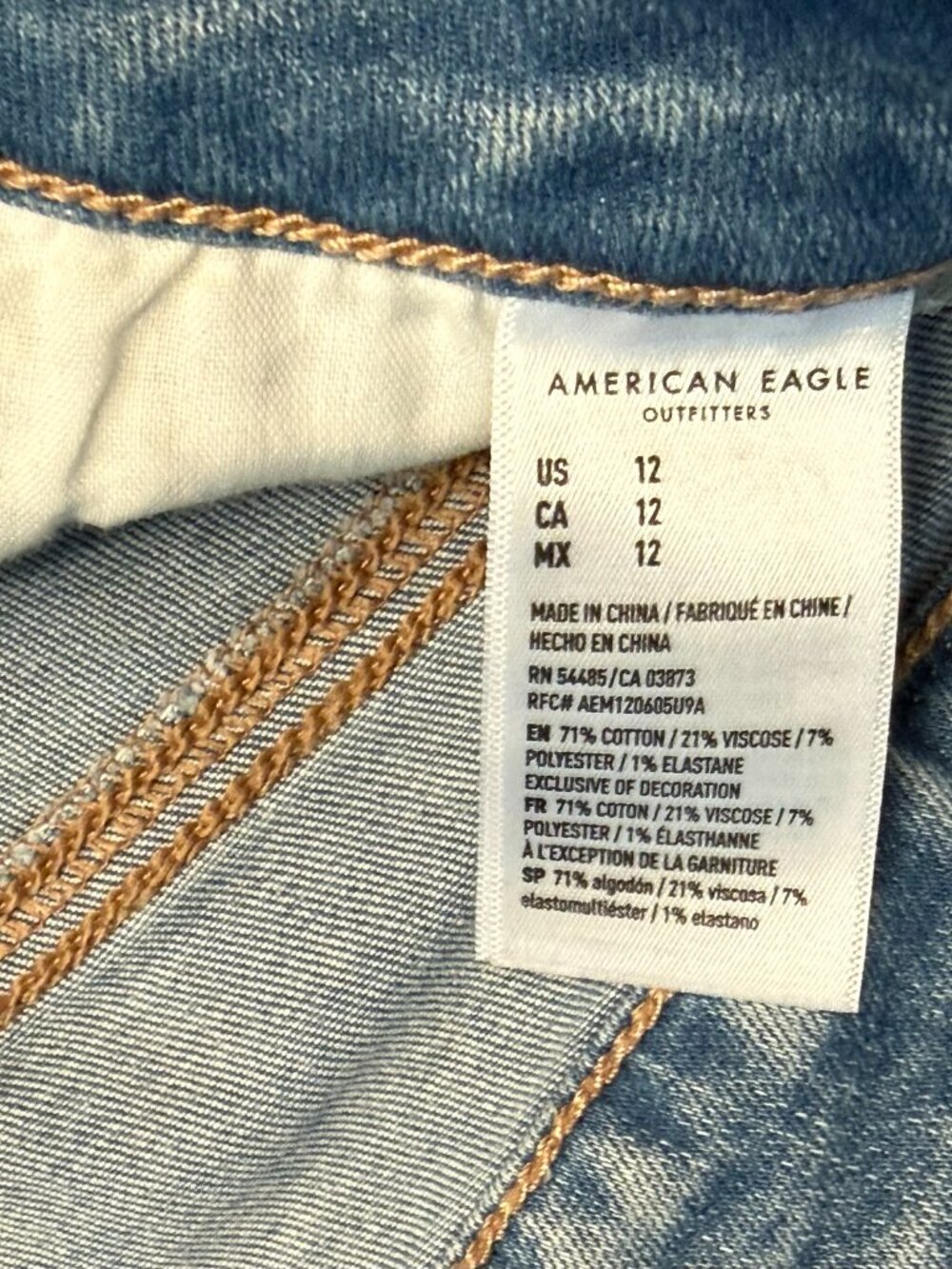 American Eagle Midi Women's Next Level Stretch Denim Shorts Size 12 - Picture 5 of 5